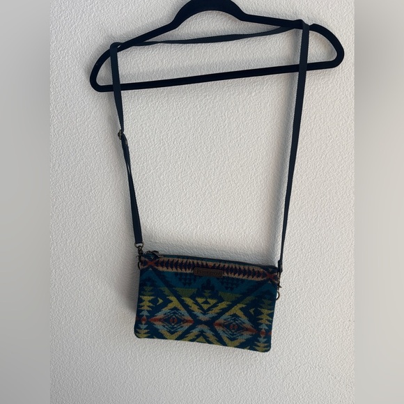 Pendleton large three pocket keeper wool crossbody bag - Picture 2 of 14